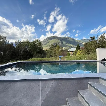 Apartment Le Cocon Proche Station Ski-piscine Saint Avre la Chambre