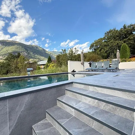 Le Cocon Proche Station Ski-piscine * Saint Avre la Chambre
